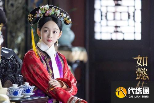 KPL教练胖胖和何泓姗恋情曝光破圈，何泓姗回应：要当国服第一鲁班！