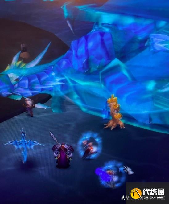 魔兽世界怀旧服：混合职业没人带，只能靠自强，于是杂耍队出现了